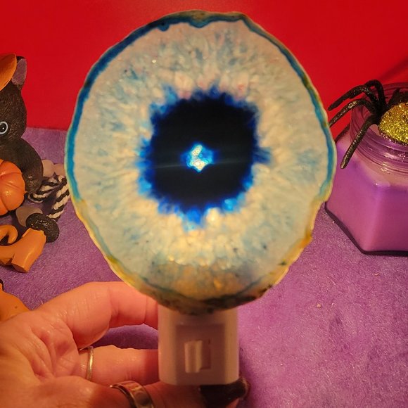 Crystal Blue Agate Night Light - Picture 5 of 9